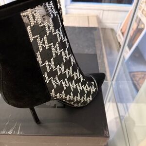 Karl Lagerfeld Bootie
